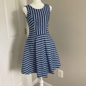 Vineyard Vines Stripped Dress